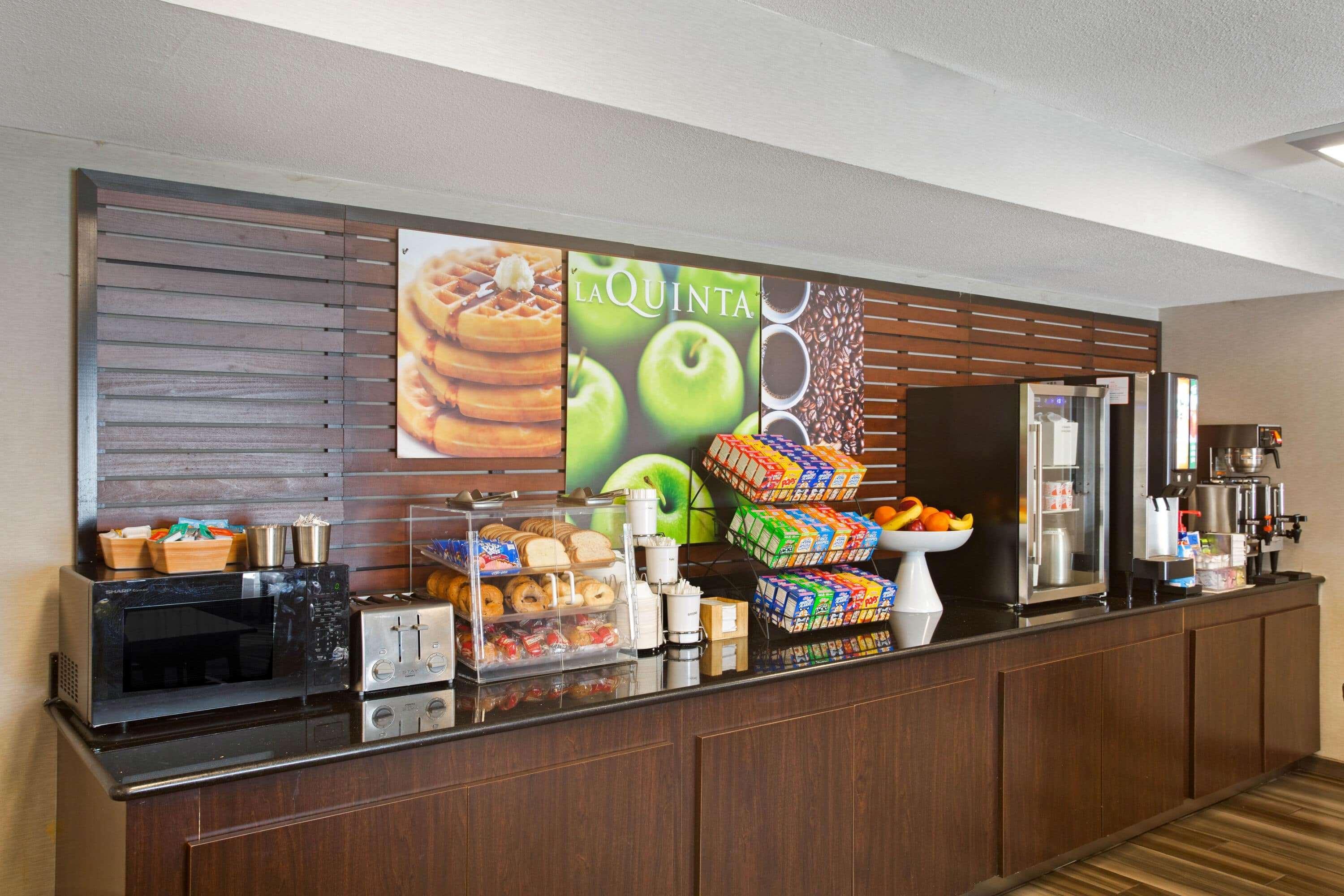 La Quinta Inn By Wyndham San Marcos Bagian luar foto