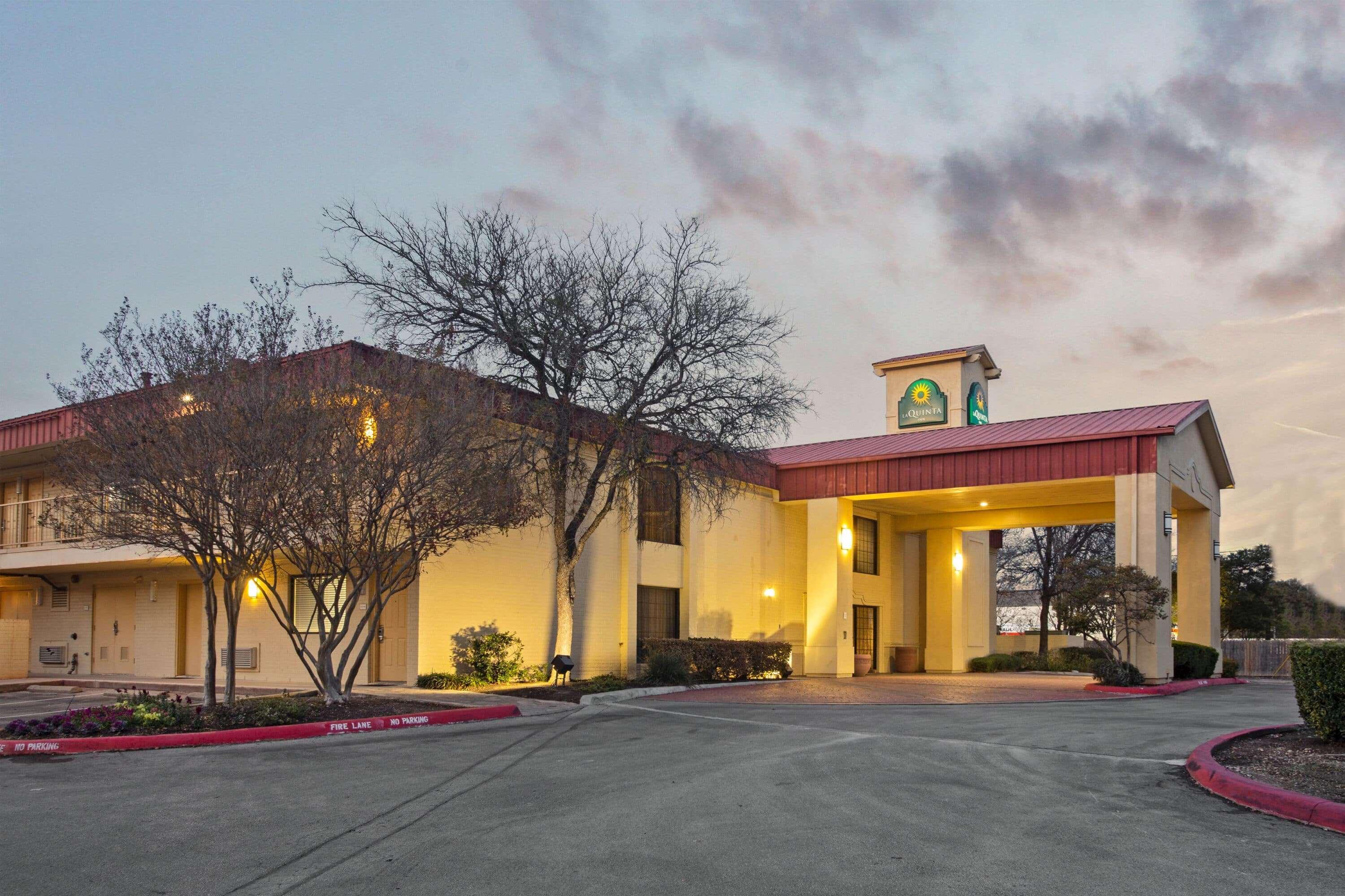 La Quinta Inn By Wyndham San Marcos Bagian luar foto