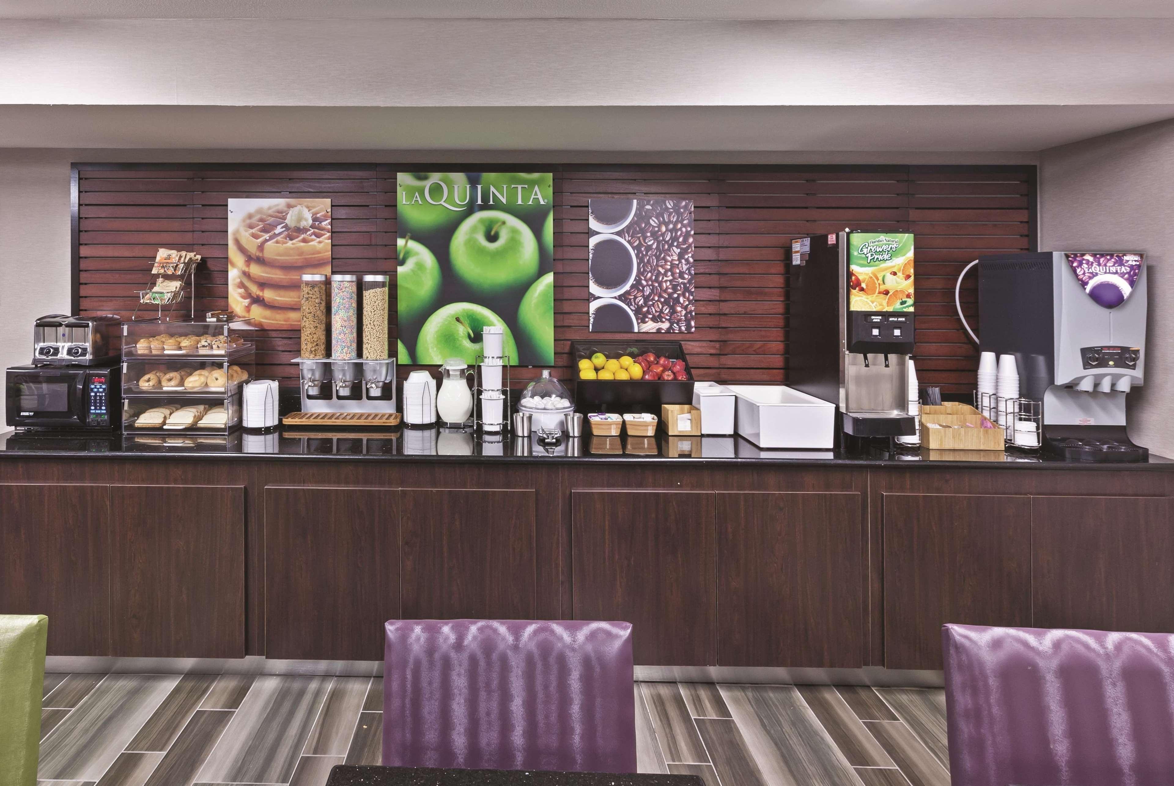 La Quinta Inn By Wyndham San Marcos Bagian luar foto