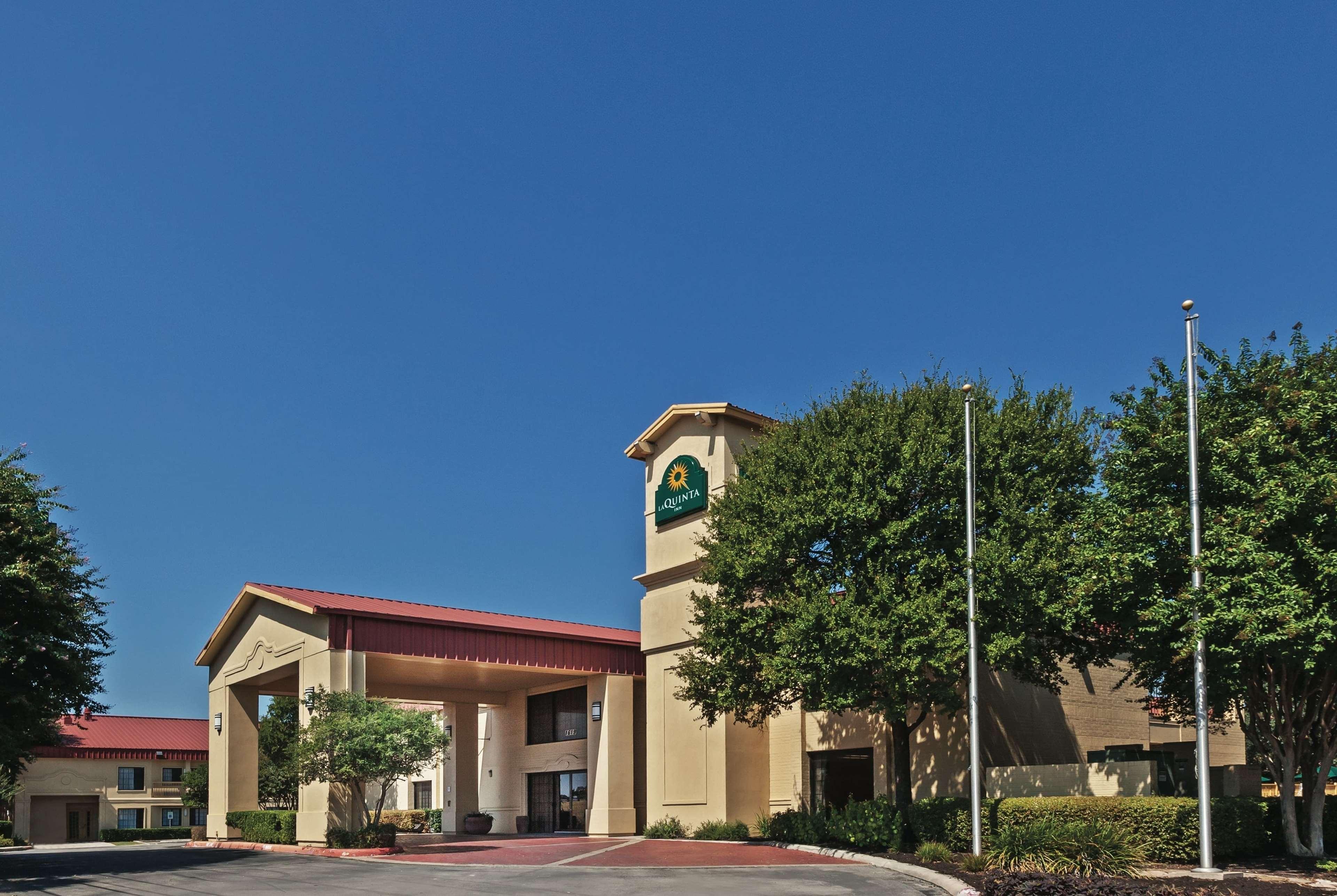La Quinta Inn By Wyndham San Marcos Bagian luar foto